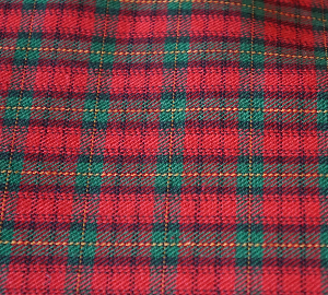FROM SCOTLAND YARN DYED HOLIDAY WOVEN PLAID